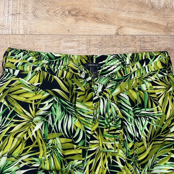 New forever21 harem palm pants size large - Picture 2 of 2